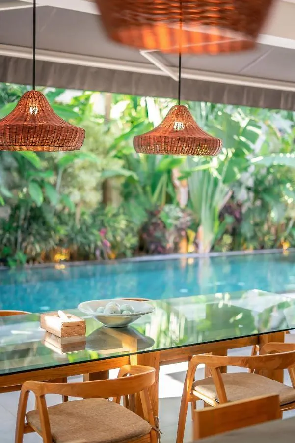 Villa Cuatro : Amazing 3Br Villa In Seminyak - Perfect Location