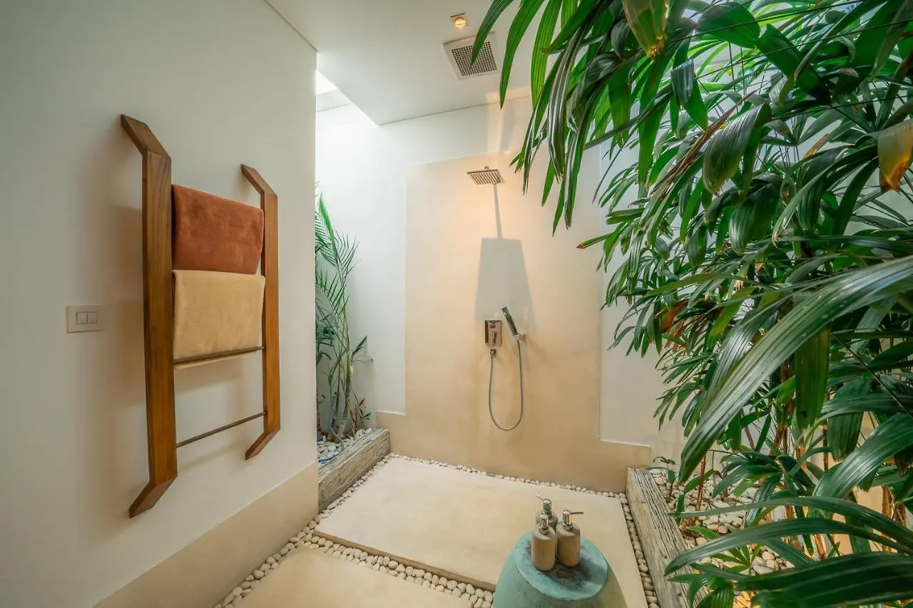 Villa Cuatro : Amazing 3Br Villa In Seminyak - Perfect Location 0*,  Indonesia