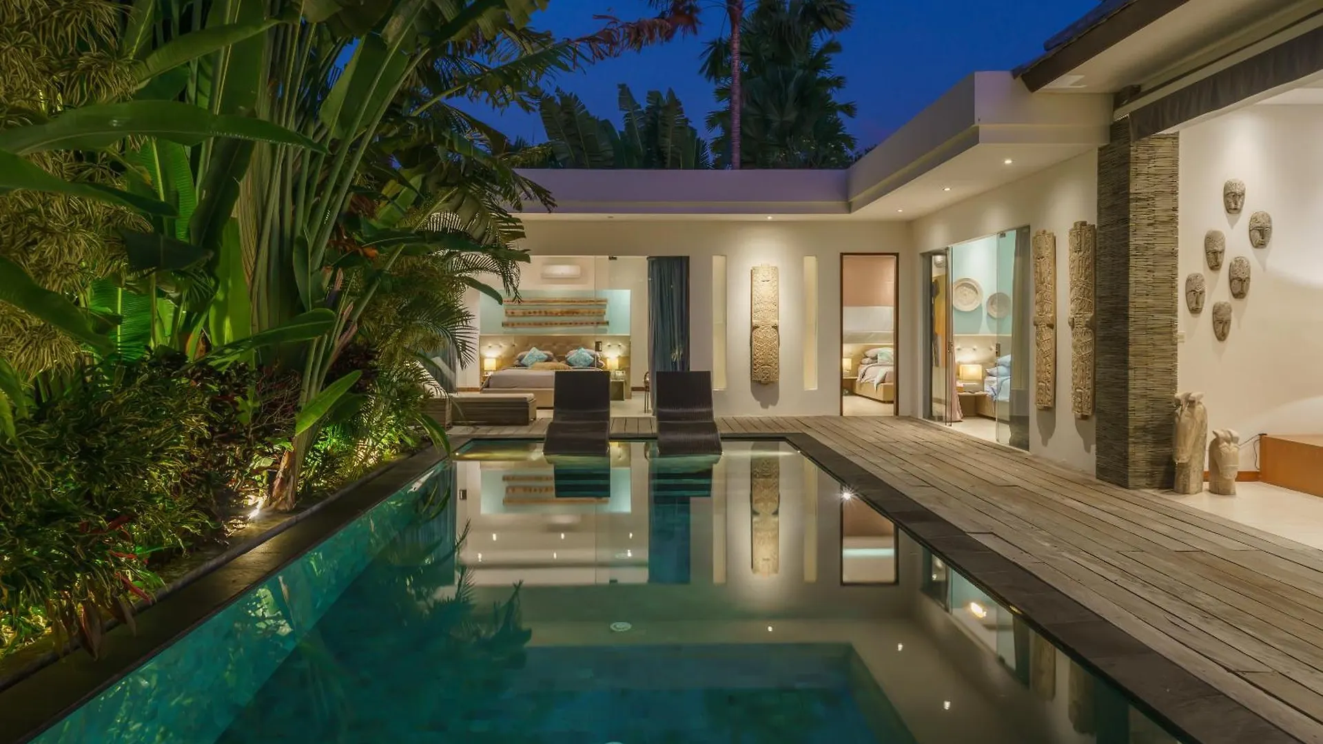 Villa Cuatro : Amazing 3Br Villa In Seminyak - Perfect Location