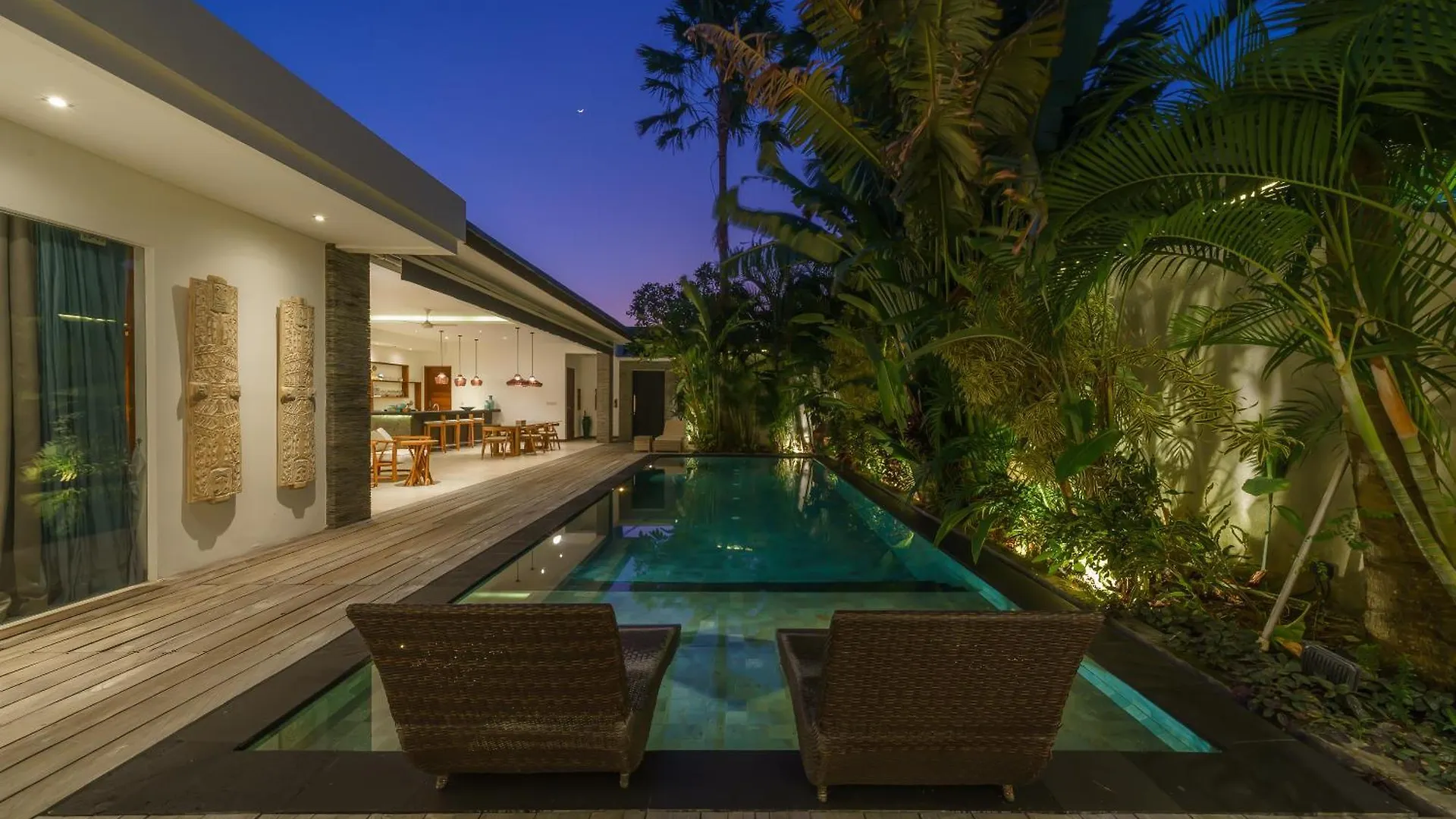 Villa Cuatro : Amazing 3Br Villa In Seminyak - Perfect Location