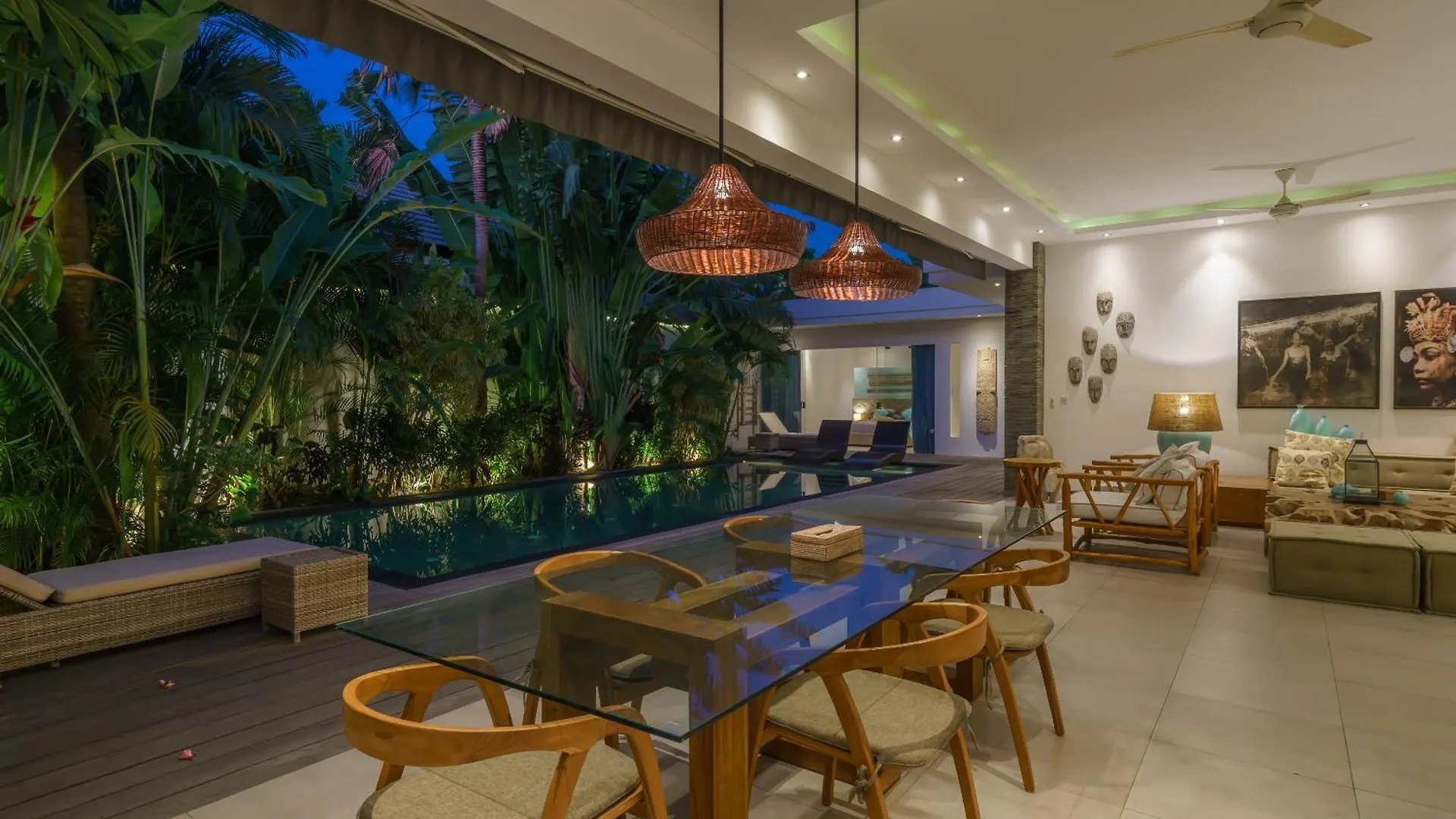 Villa Cuatro : Amazing 3Br Villa In Seminyak - Perfect Location Indonesia