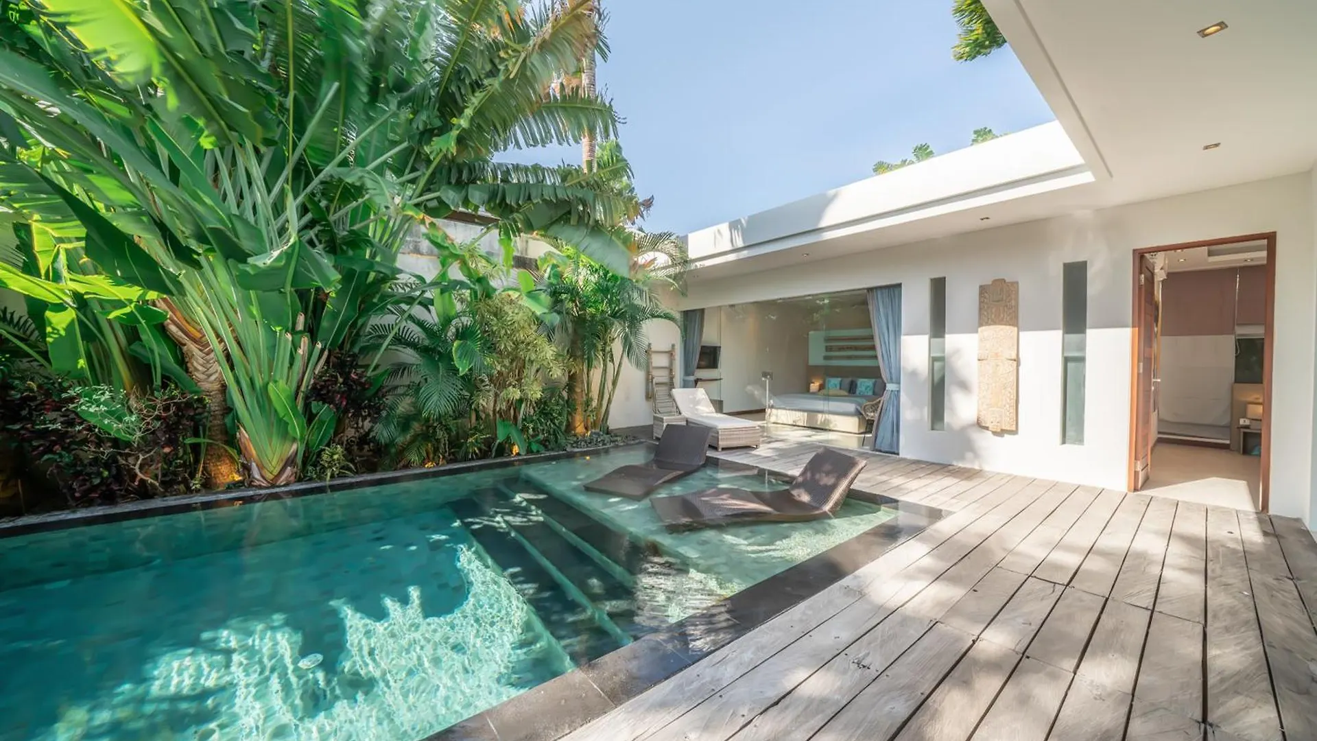 Villa Cuatro : Amazing 3Br Villa In Seminyak - Perfect Location